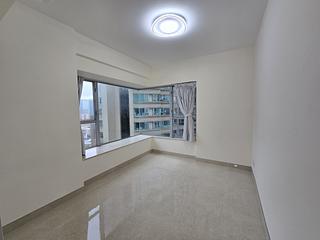 West Kowloon - The Waterfront Phase 2 Block 5 02