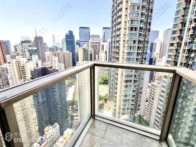 Wan Chai - The Avenue 01