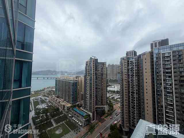 Tseung Kwan O - The Parkside 01