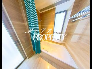 Sai Ying Pun - The Summa Block 2 05