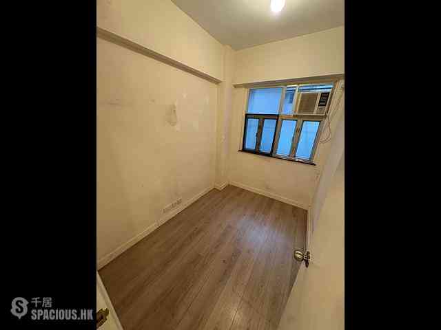 Sai Ying Pun - Fulfil Building 02