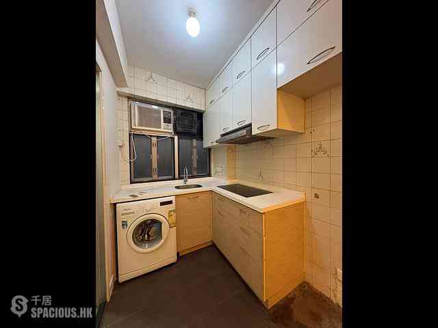 Sai Ying Pun - Fulfil Building 06