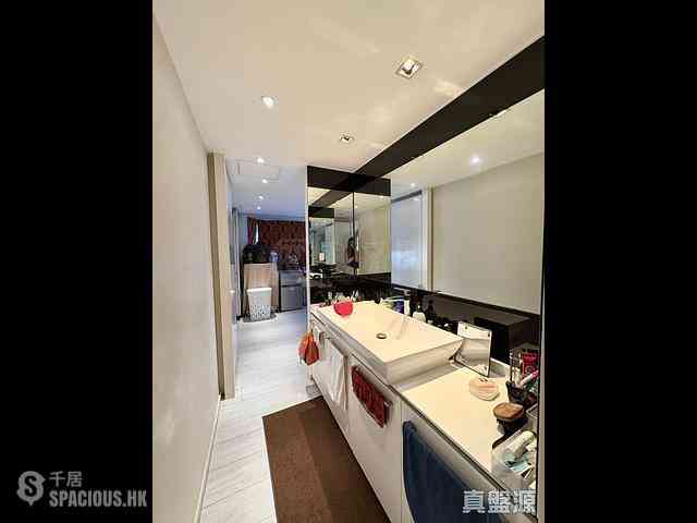 Sai Ying Pun - Ning Yeung Terrace Block B 06