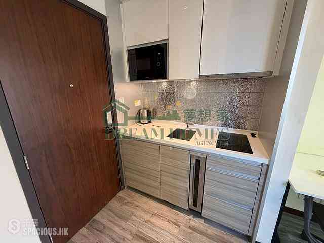 Sheung Wan - AVA128 04
