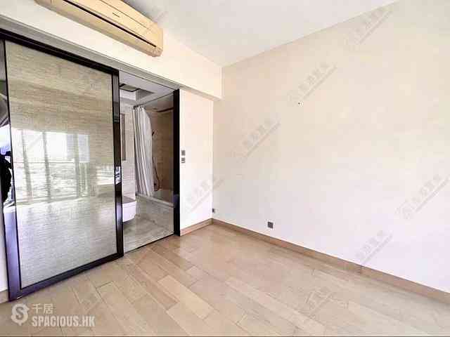 Wong Chuk Hang - Marinella 10