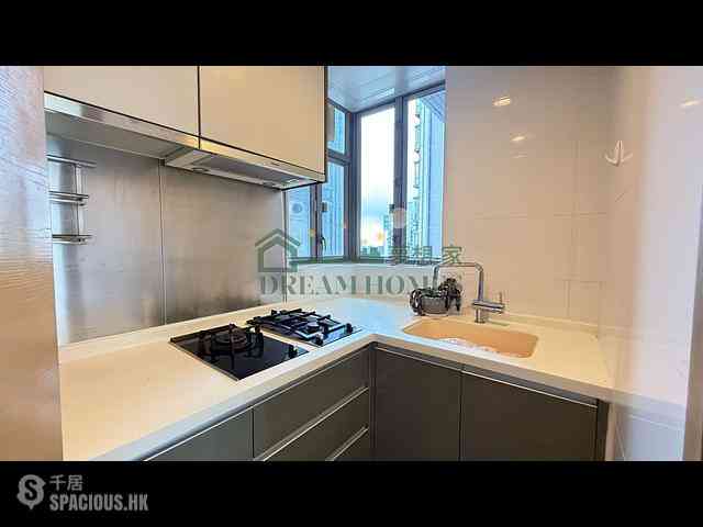 Sai Ying Pun - Island Crest Block 2 07
