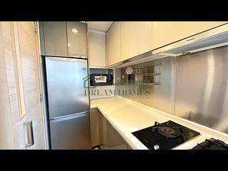 Sai Ying Pun - Island Crest Block 2 08