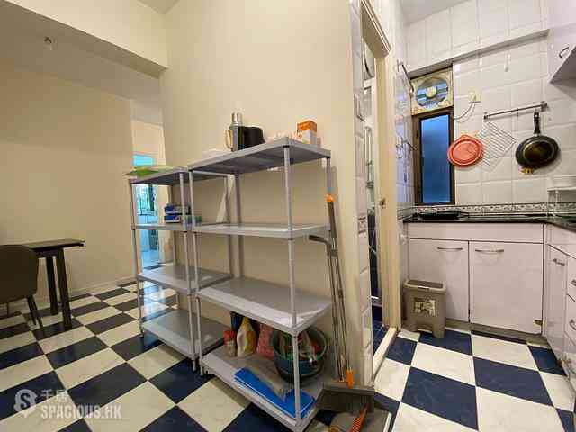 Kennedy Town - Kin Yick Mansion 06