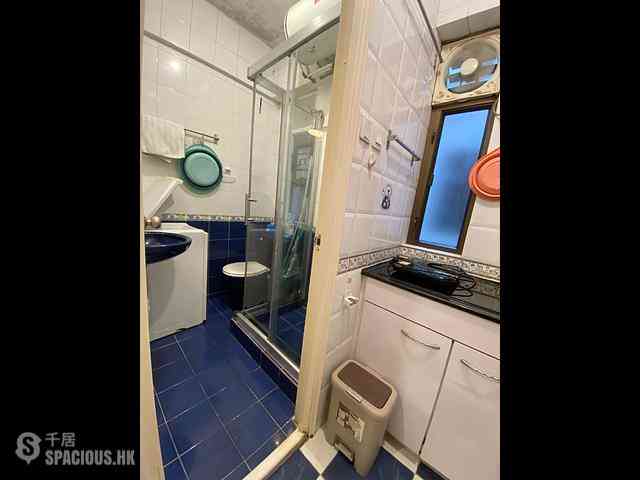 Kennedy Town - Kin Yick Mansion 09