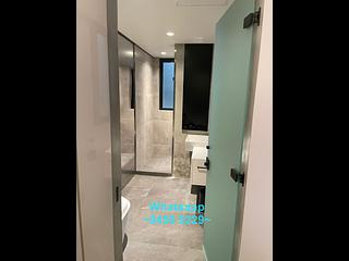 Central - 13, Peel Street 04