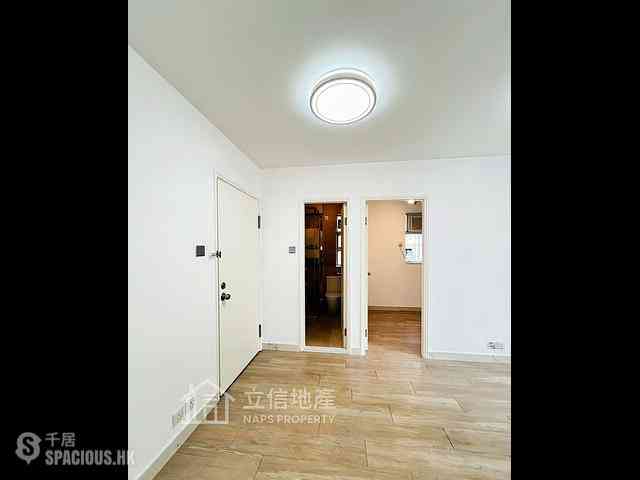 Mid Levels Central - Midland Court 06