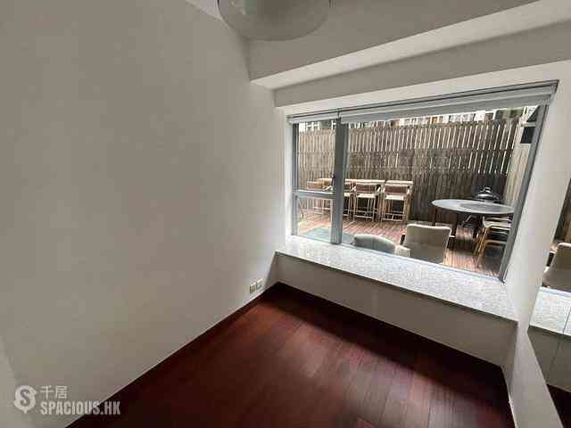Wan Chai - The Morrison 04