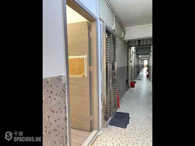 Mong Kok - Cheong Wang Mansion 13