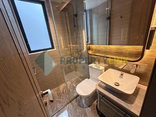 Sai Ying Pun - The Queens 10