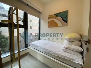 Sai Ying Pun - The Queens 07