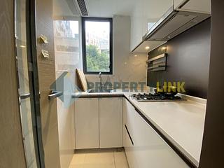 Sai Ying Pun - The Queens 09