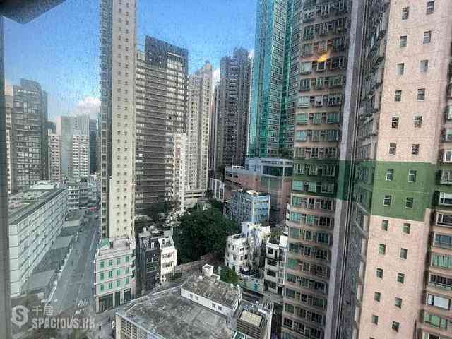 Soho - Centrestage 01