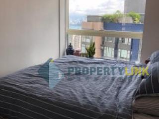 Soho - Centrestage 04