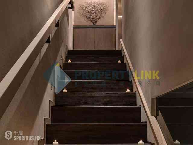 Soho - Centrestage 13