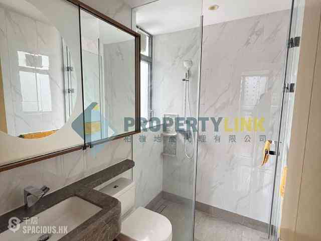 Shek Tong Tsui - Novum West 11