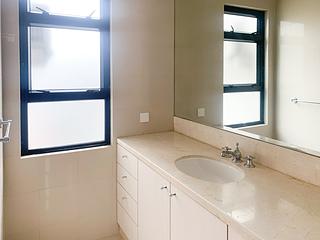 Mid Levels Central - Visalia Garden 13
