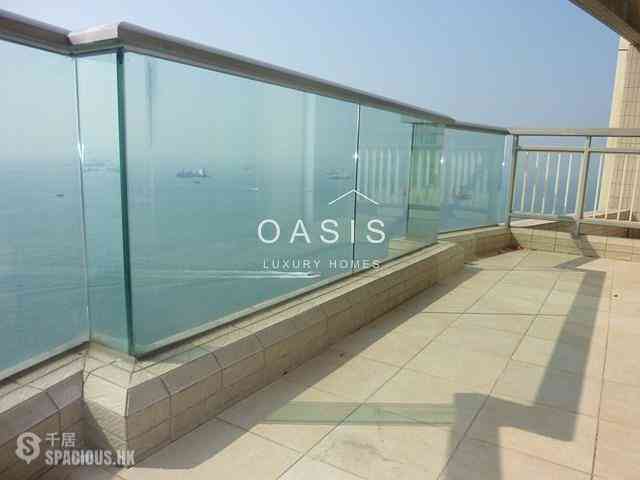 Pok Fu Lam - Villas Sorrento 02
