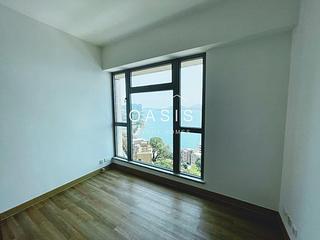 Pok Fu Lam - Villas Sorrento 07