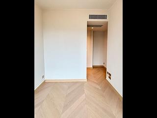 Mid Levels Central - 22A, Kennedy Road 05