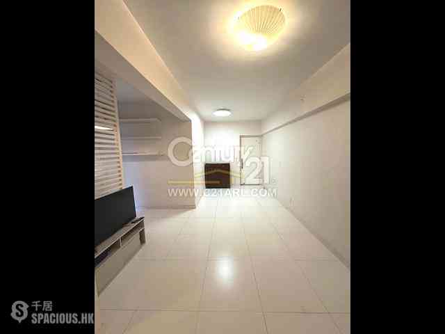 Wan Chai - Tonnochy Towers 04