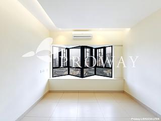 Happy Valley - Beverly Hill 09