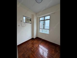 Sai Ying Pun - Yuk Ming Towers Block 1 02