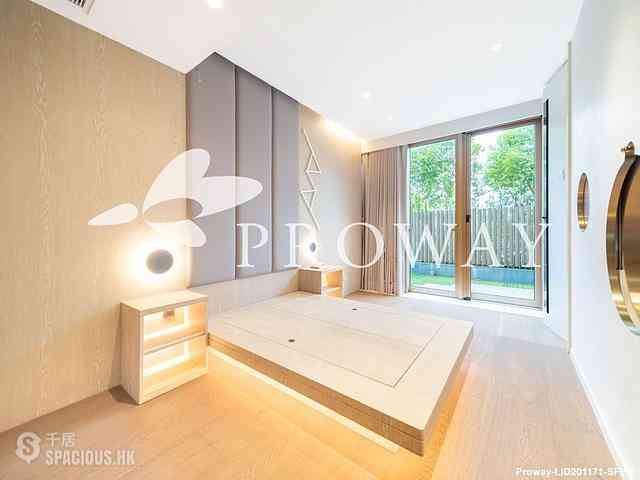 Clear Water Bay - Mount Pavilia 08