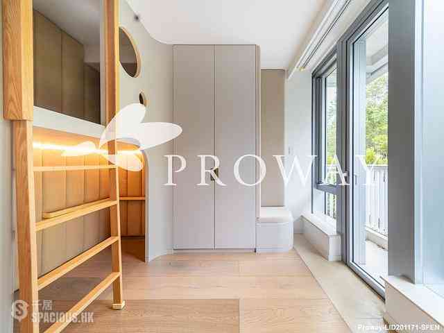 Clear Water Bay - Mount Pavilia 09