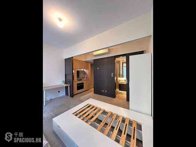 Sai Ying Pun - Bohemian House 01
