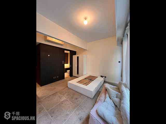Sai Ying Pun - Bohemian House 03
