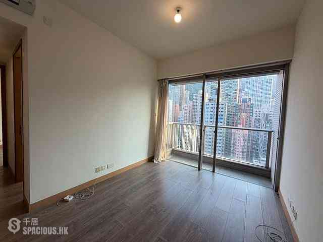 Sai Ying Pun - Island Crest 01