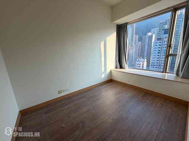 Sai Ying Pun - Island Crest 07