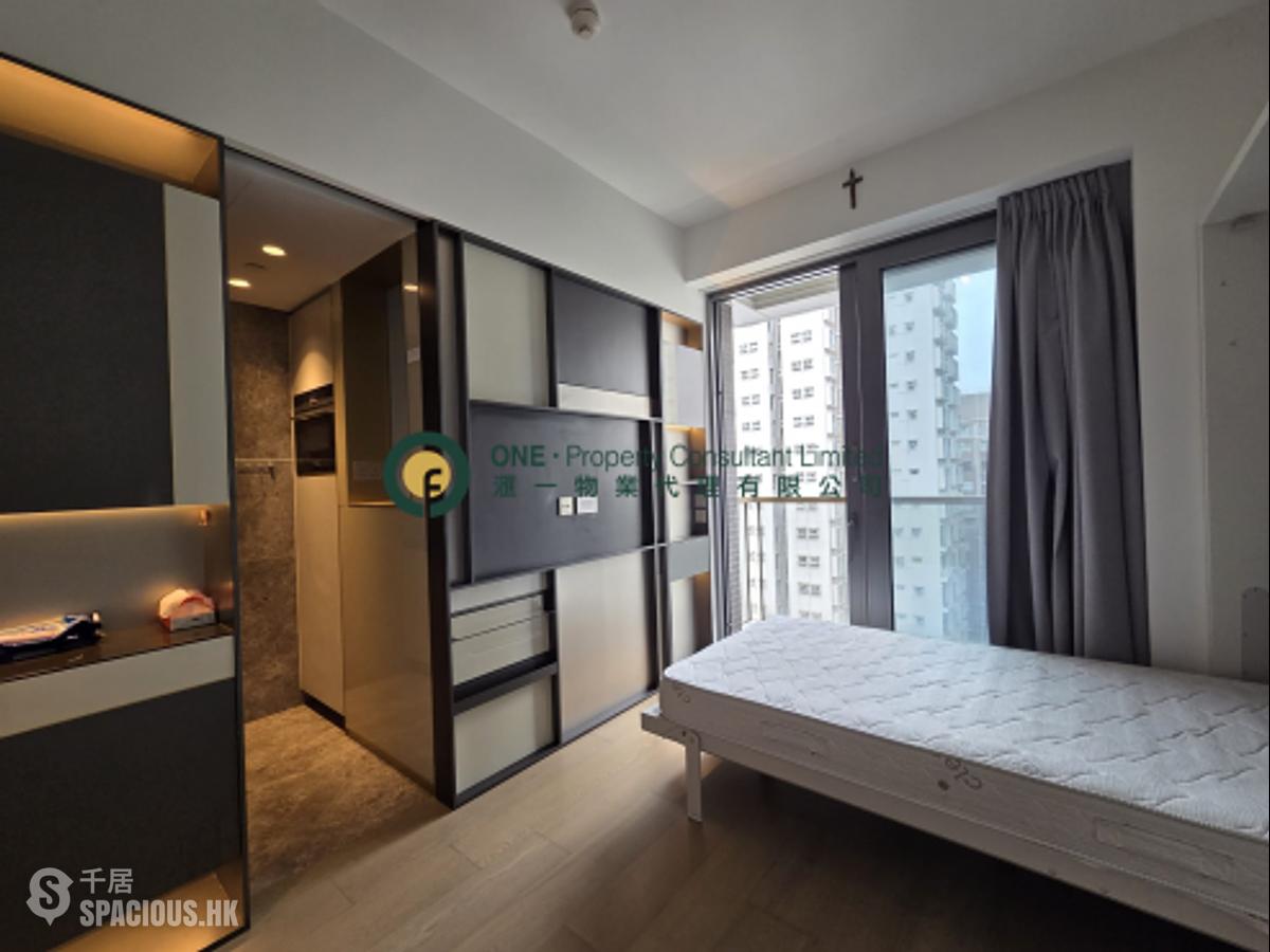Sai Ying Pun - 15 Western Street 01
