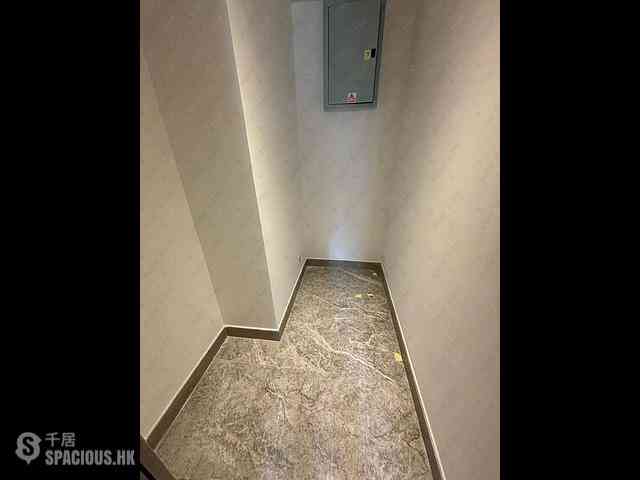 Wong Chuk Hang - The Southside Phase 3B Blue Coast Tower 1B 01
