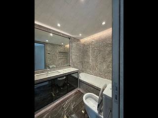 Wong Chuk Hang - The Southside Phase 3B Blue Coast Tower 1B 08