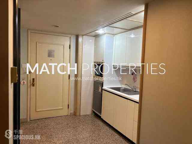Wan Chai - Convention Plaza Apartments 03