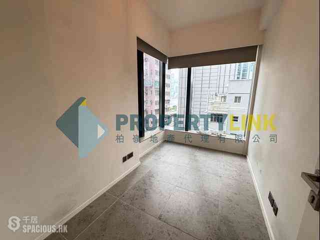 Sai Ying Pun - Bohemian House 05