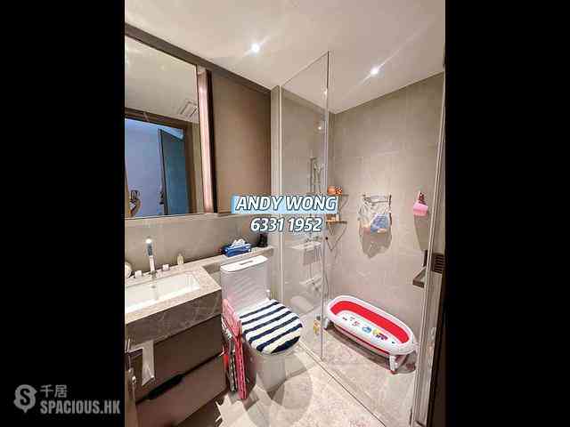 Gold Coast / So Kwun Wat - The Carmel 11