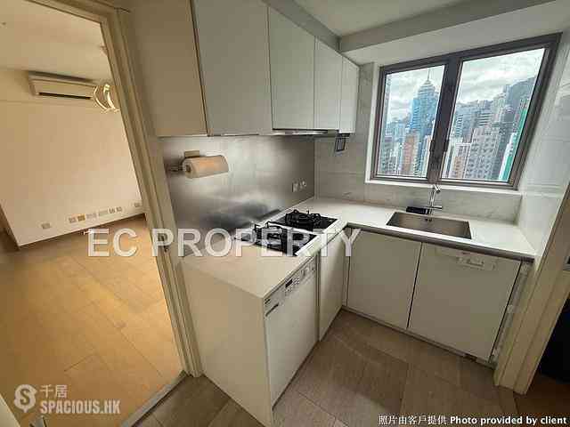Soho - Centrepoint 04