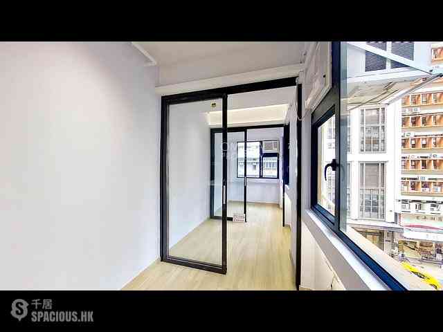 Sheung Wan - 114, Des Voeux Road West 07