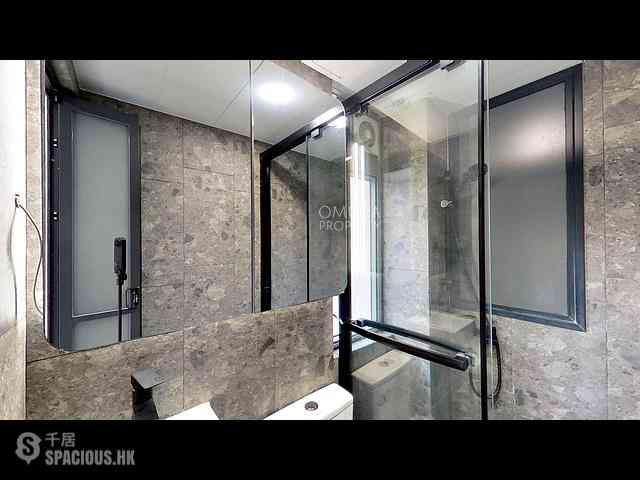 Sheung Wan - 114, Des Voeux Road West 08