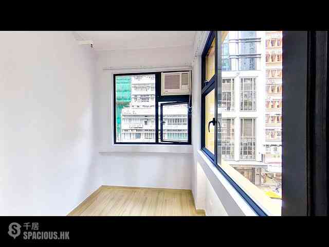 Sheung Wan - 114, Des Voeux Road West 12