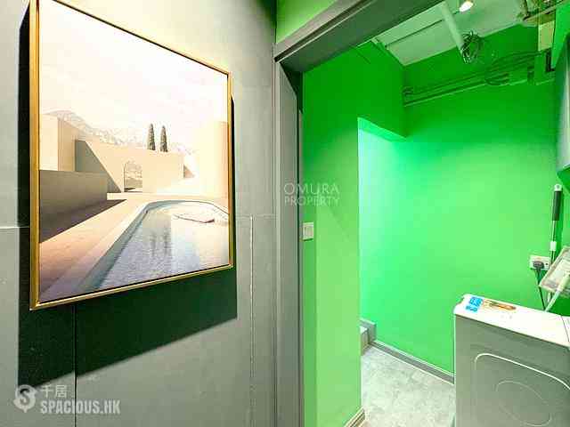 Sheung Wan - 114, Des Voeux Road West 18