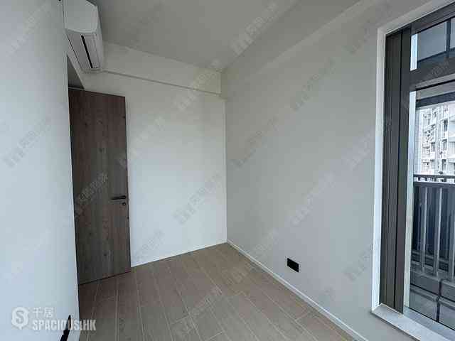 Quarry Bay - Finnie 06