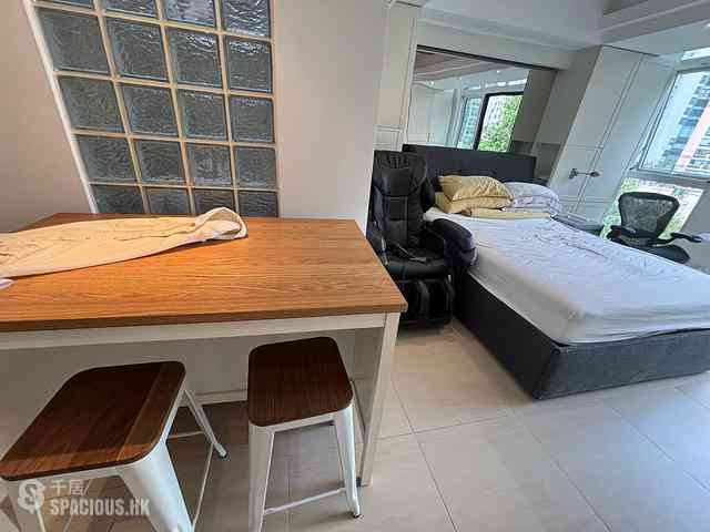 Poho - 236, Hollywood Road 11